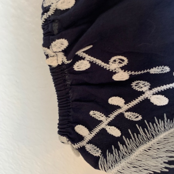 Talbots Embroidered Peasant Top XL Navy Blue Floral Leaves 100% Cotton Boho - Picture 7 of 12